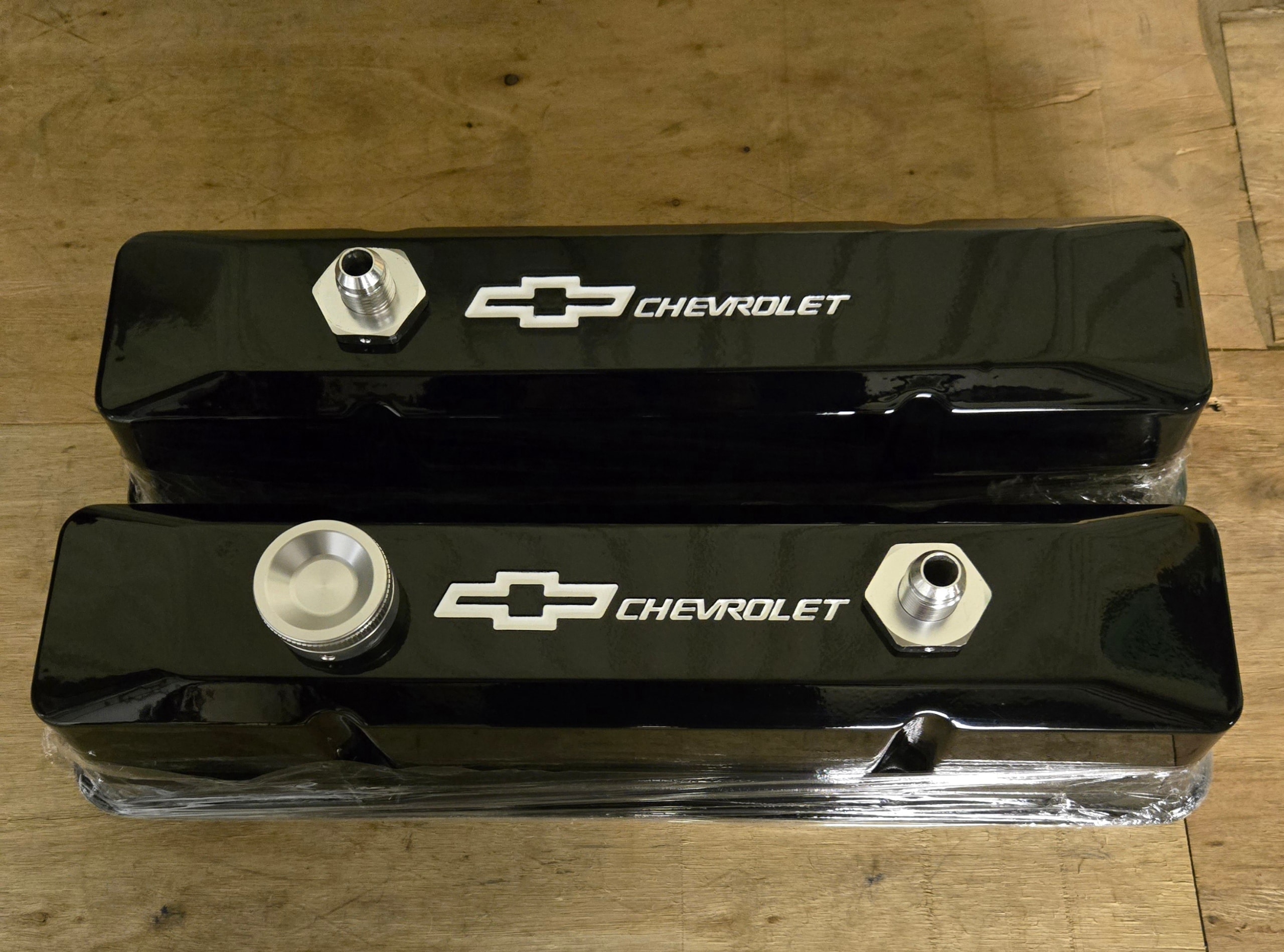 Two-Tone Chevy Valve Covers